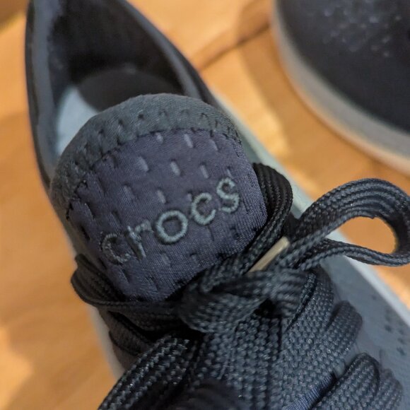 CROCs LiteRide Pacer Women's Lace Up Sneakers Navy Size 5-New - Picture 8 of 8